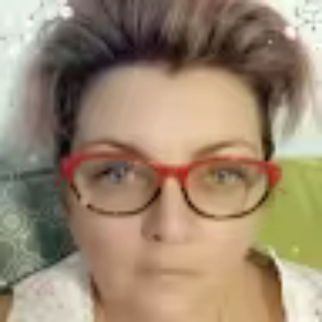 <em>Tamara L.</em>